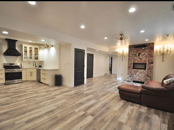 3rd image of 7559 W Cedar Tree Cir