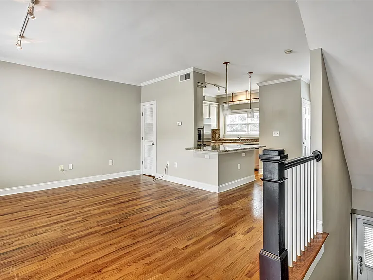 324 Carlyle Park Dr #1 — Photo 10