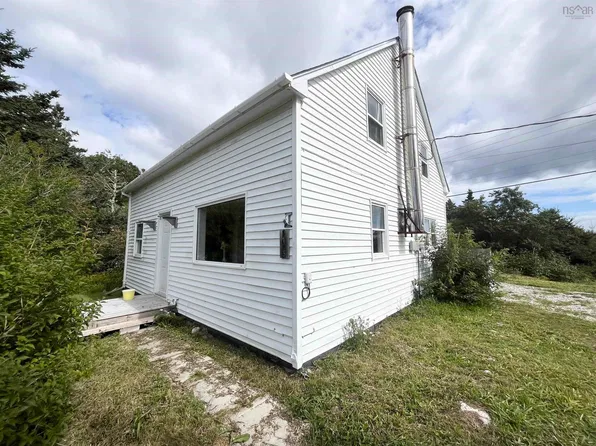 2105 Port Latour Rd, Barrington, NS B0W 1E0