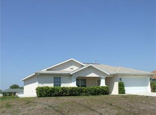 2722 NE 2nd Pl, Cape Coral, FL 33909