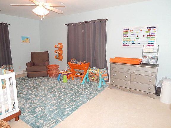 2nd image of 1554 22nd St