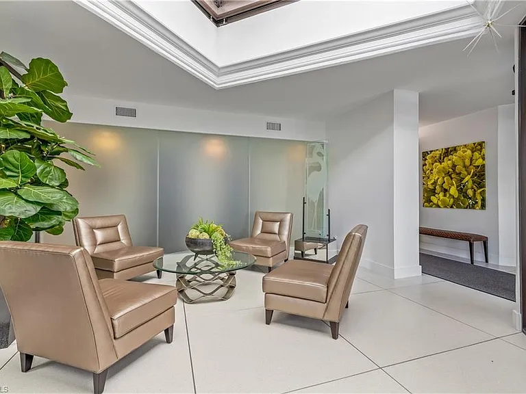 5555 Heron Point Dr #101 — Photo 11