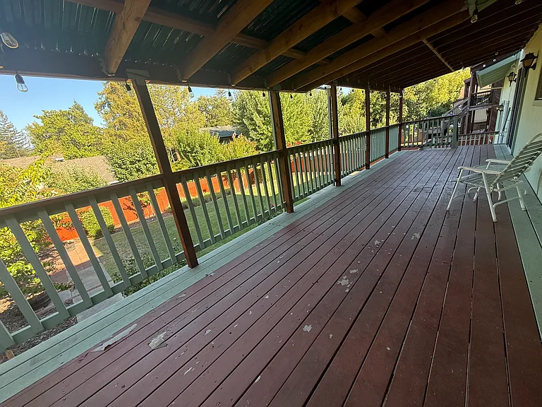 1349 Helen Ave — Photo 6