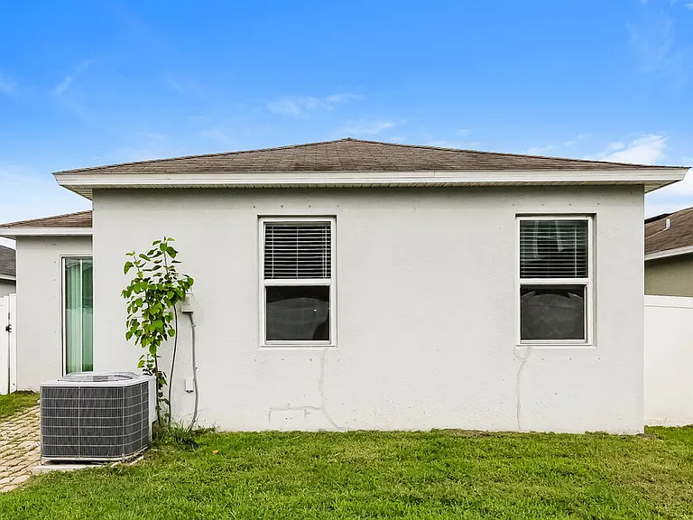 7729 Sunshine Bridge Ave — Photo 16