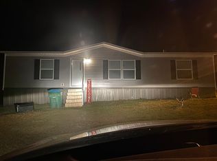 101 Hawthorne Dr, Carthage, MS 39051