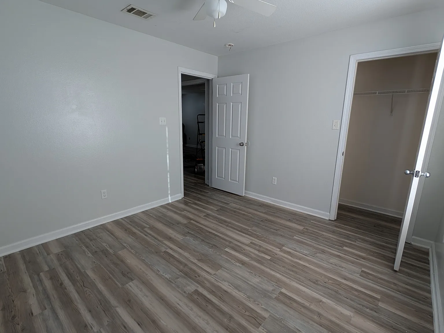 3 bed, 1175 sqft, $1,250 — Photo 2