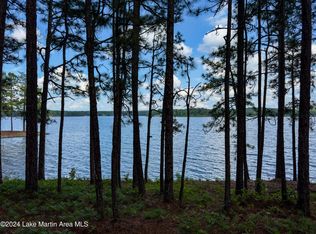 73 Heritage Dr, Alexander City, AL 35010