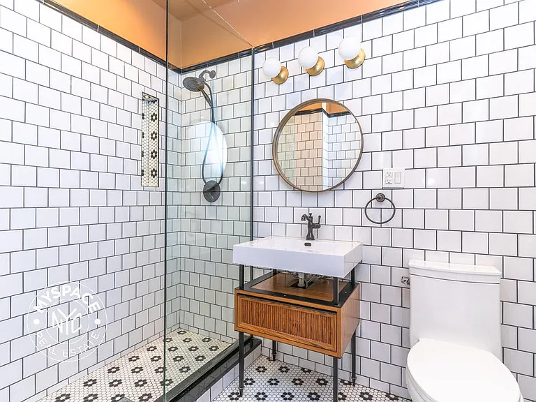 187 Kent Ave #810 — Photo 3