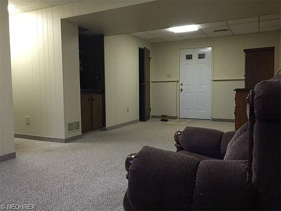 5th image of 655 Scoville Dr