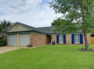 3949 Wrenwood Dr, Fort Worth, TX 76137