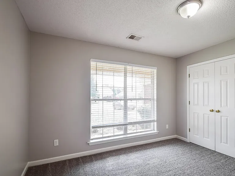 6379 Sandbourne E — Photo 14