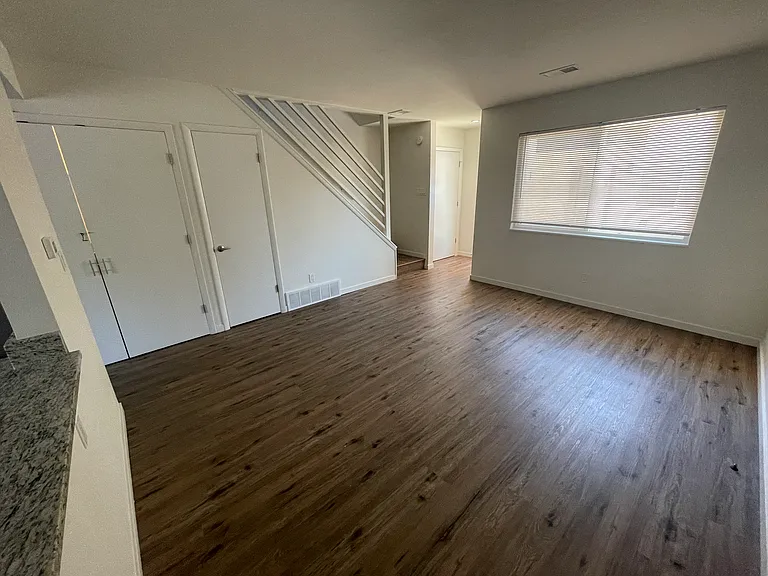 1610 Garfield Ave #1 — Photo 4