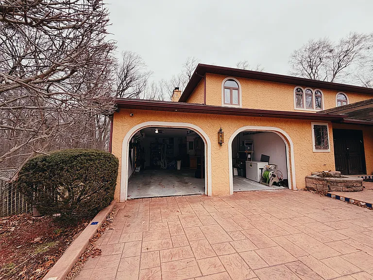 1317 Mettler Rd — Photo 3