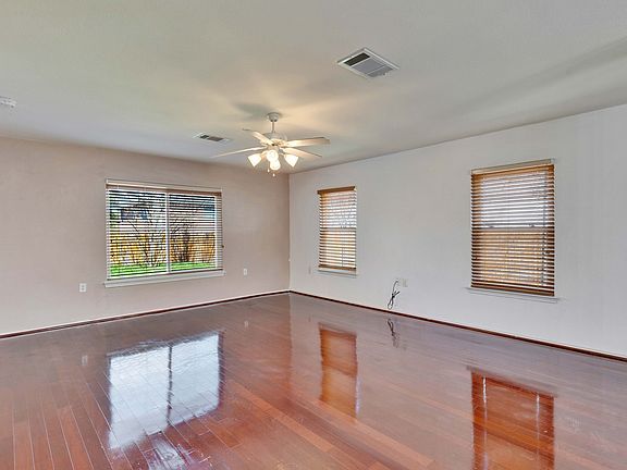 4th image of 7504 Redrick Dr