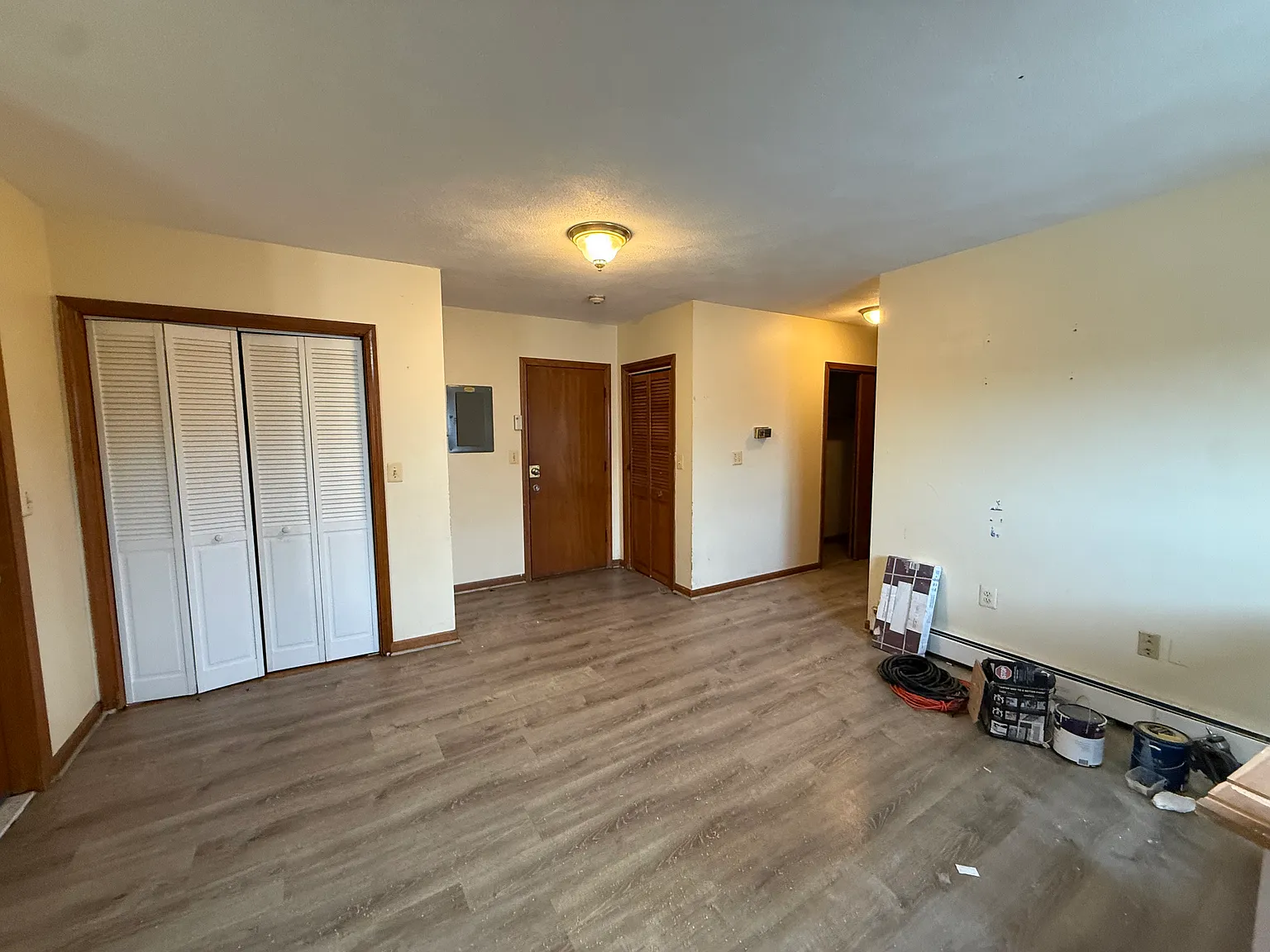 2 bed, 750 sqft, $2,500 — Photo 3