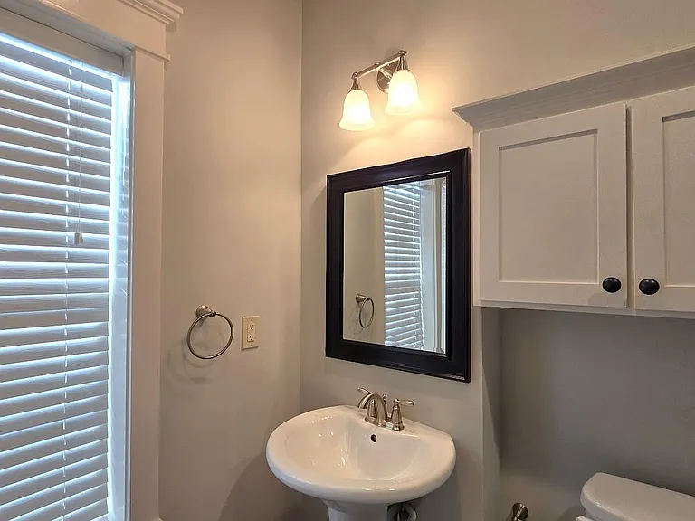 4109 Allen St — Photo 7