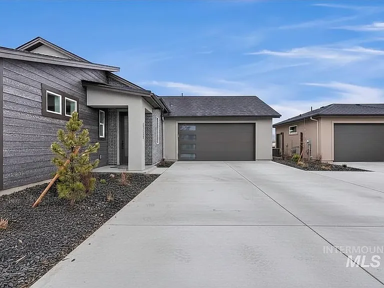 8369 W Meltwater Ln — Photo 1