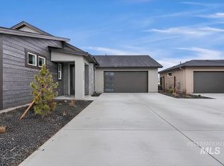 8369 W Meltwater Ln, Eagle, ID 83616