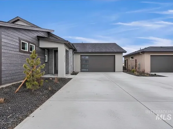 8369 W Meltwater Ln, Eagle, ID 83616