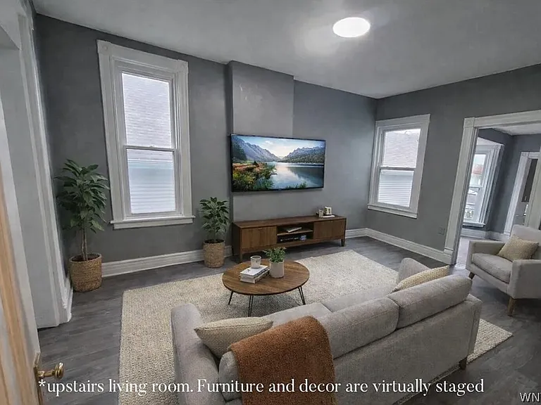 200 W Tupper St #1 — Photo 31