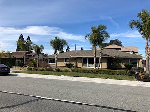 3rd image of 585 E Main Ave