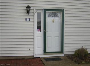 2545D Royal County Down, Uniontown, OH 44685