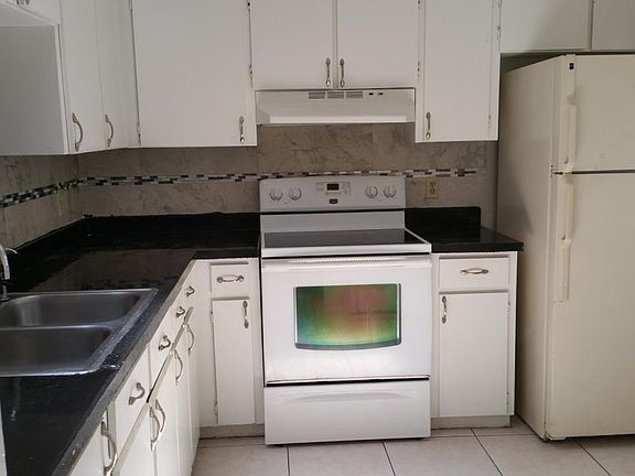 4th image of 9954 Lancewood St #1