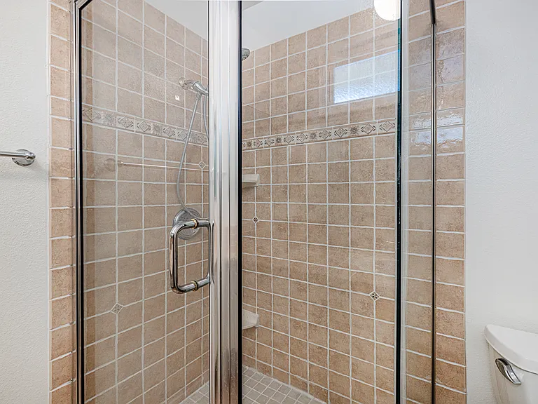 6068 Hackers Ln — Photo 22