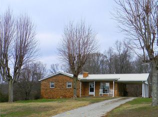 1387 Dave Huddleston Rd, Cookeville, TN 38501