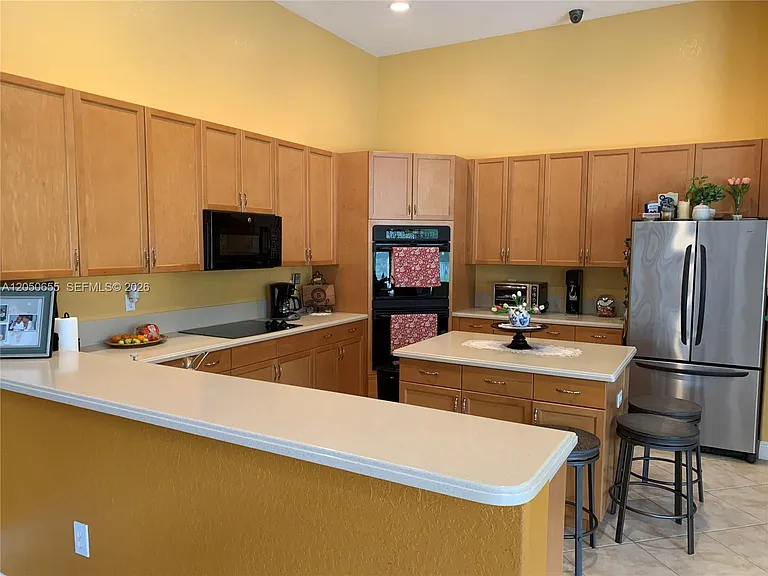 4723 SW 195th Way — Photo 5