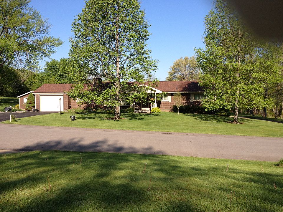 2nd image of 139 Lipinwood Dr