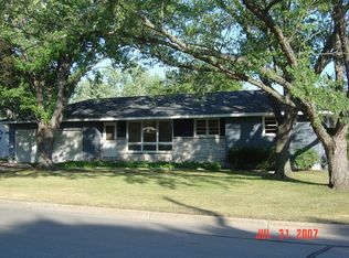 319 Cannon View Dr, Red Wing, MN 55066