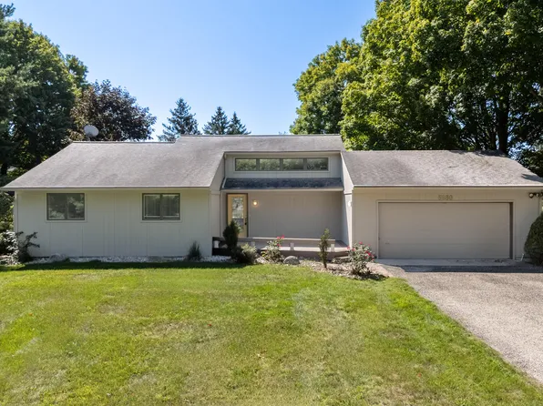 5980 Rs Ave E, Scotts, MI 49088