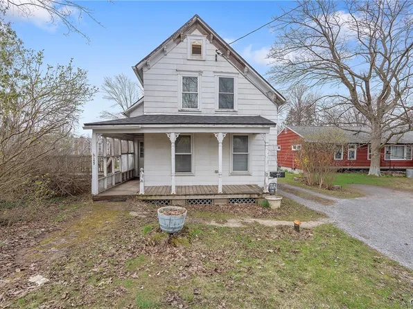 1229 Tulip St, Liverpool, NY 13090
