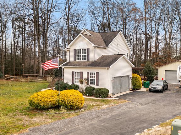 2nd image of 244 Foxglove Dr