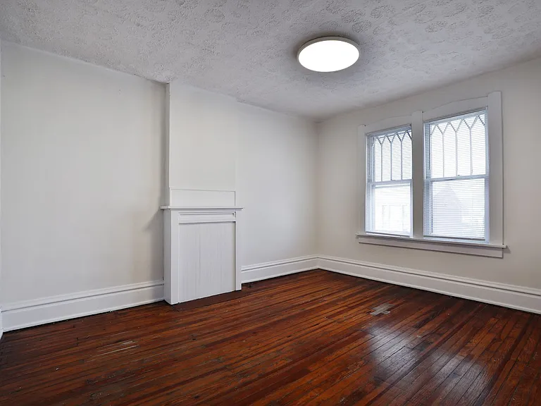 229 E 11th Ave — Photo 20