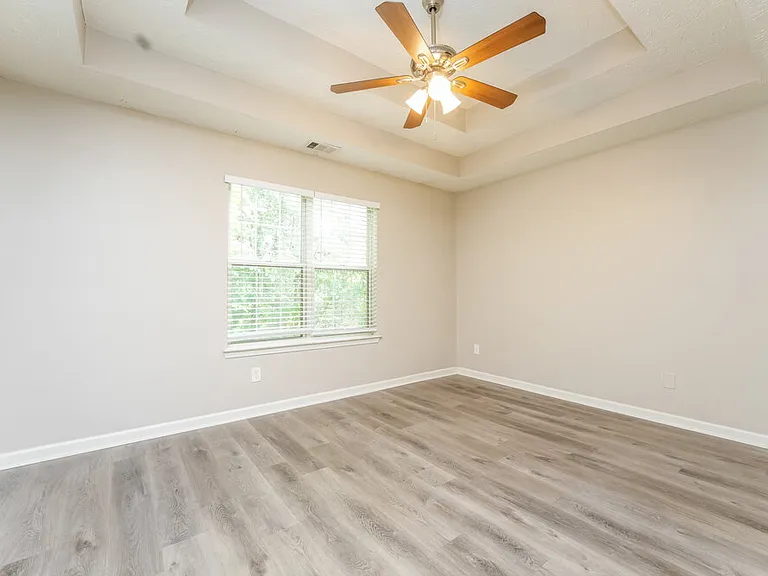 4265 Wesley Hall Dr — Photo 10