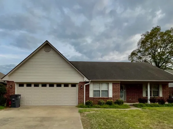 1308 Rehoboth Dr, Searcy, AR 72143