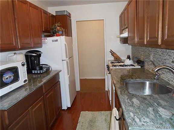 2nd image of 100 Lincoln Ave APT 6B