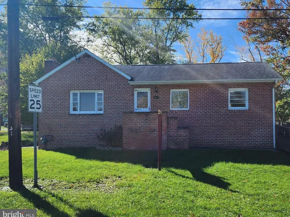 1403 Miller Rd, Ridgeley, WV 26753
