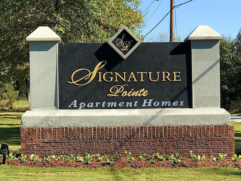 Signature Pointe — Photo 14