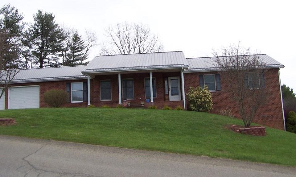 1st image of 309 Fox Run Dr