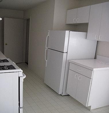 2nd image of 50697 Jefferson Ave