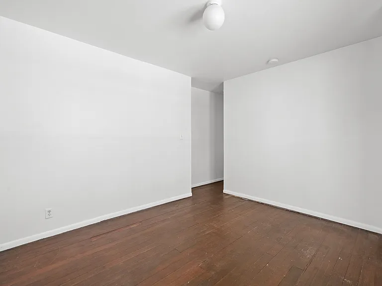 24 Rose Ave #D — Photo 14