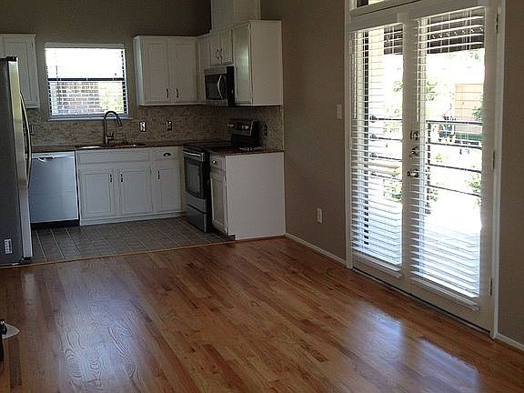 Living / Kitchen