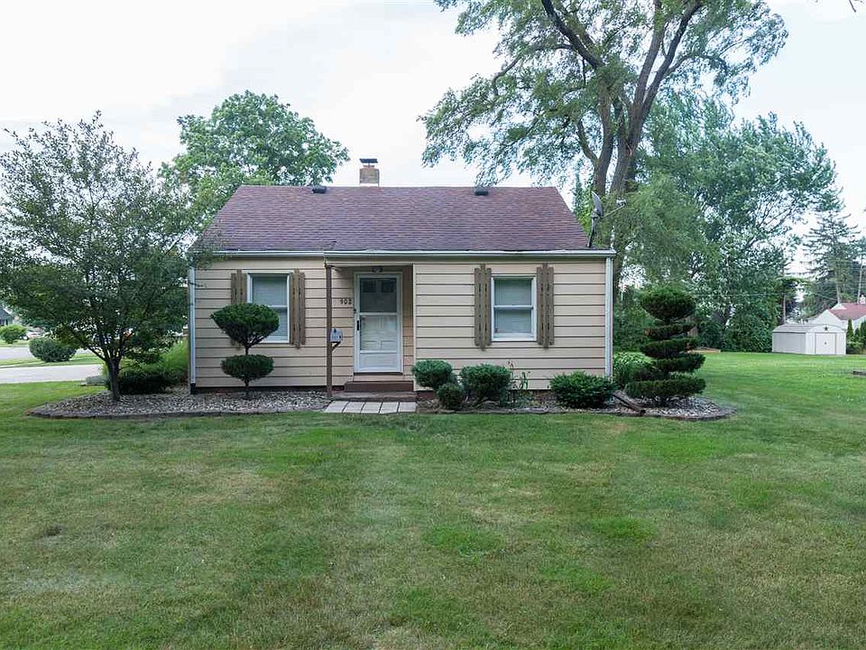 1st image of 902 Parkway