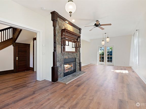 4th image of 418 S Wright Avenue