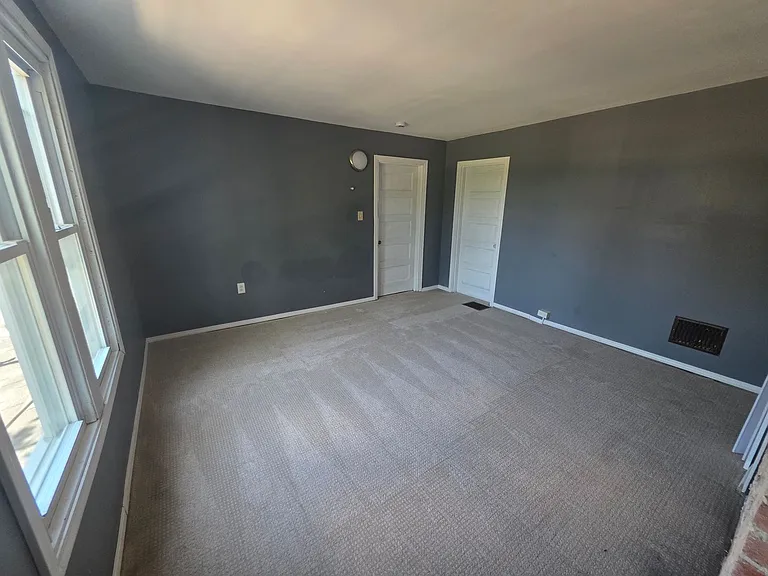 1703 Bailie Ave — Photo 33