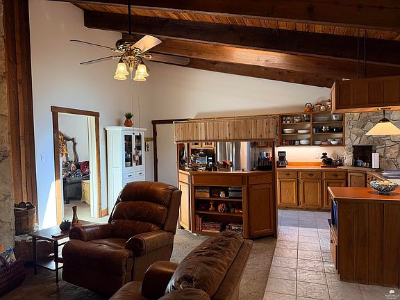 4th image of 2713 Stagg Hill Rd