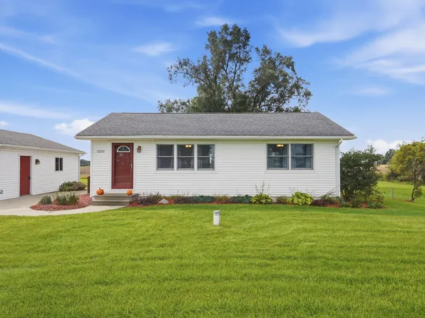 12251 Grass Lake Rd, Grass Lake, MI 49240